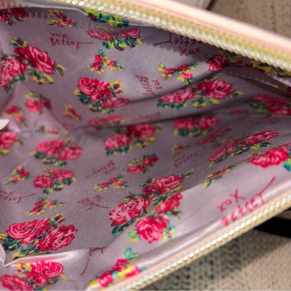 Betsey Johnson Bundle Pink Jumbo Bow & Floral Design Satchel/Shoulder Bag - Picture 14 of 16